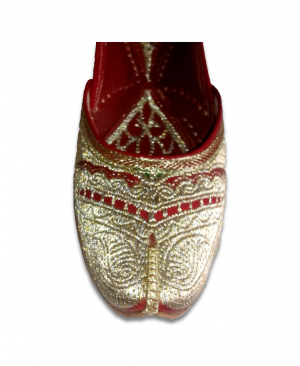 Red & Golden Embroidered Handcrafted Punjabi Jutti
