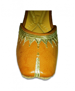 Brown Golden Embroidered Casual Punjabi Jutti