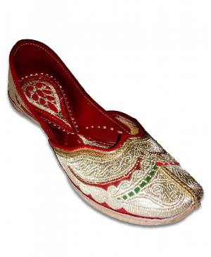 Silver Multicolor Embroidered Handcrafted Punjabi Jutti 